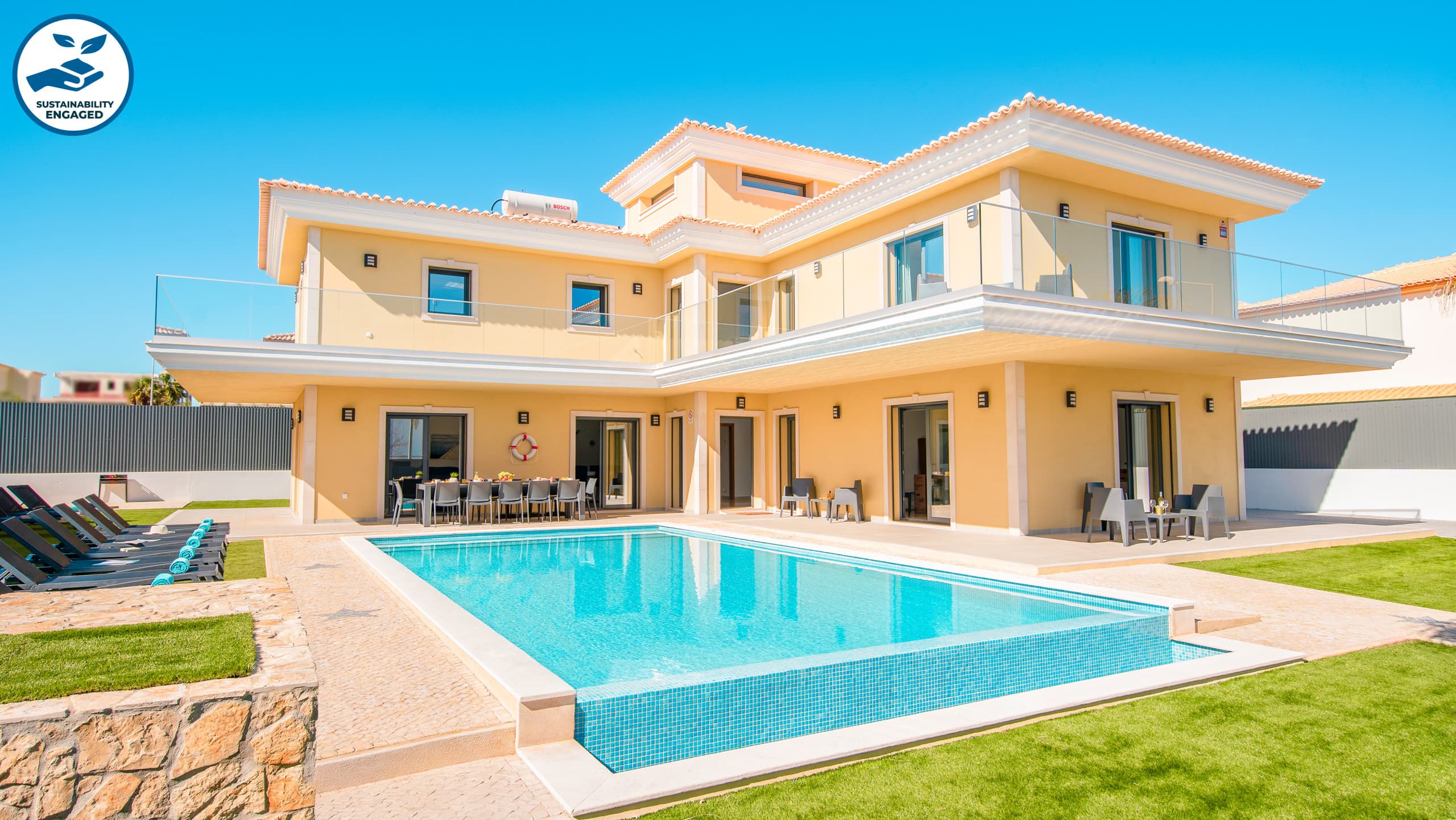 Villa Lion Beach