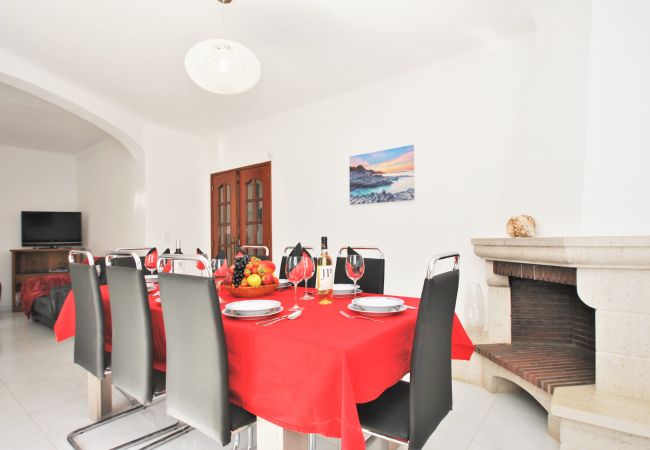 Villa Ibiza (Albufeira) Villa Ibiza (Albufeira)