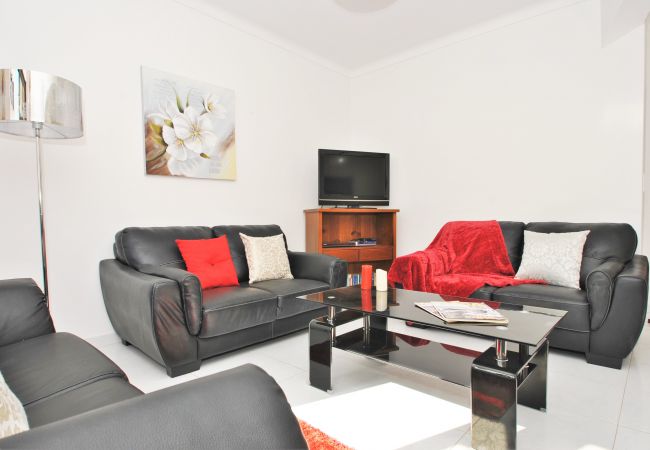 Villa Ibiza (Albufeira) Villa Ibiza (Albufeira)