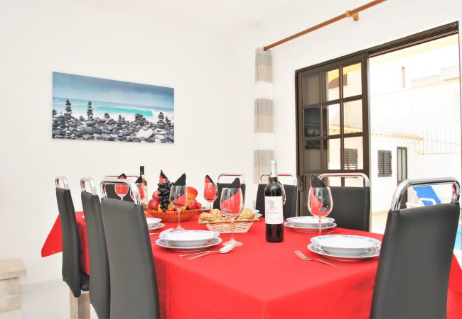 Villa Ibiza (Albufeira) Villa Ibiza (Albufeira)