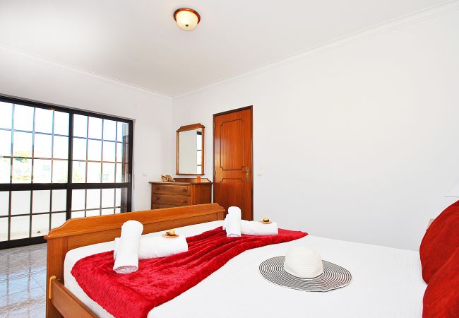 Villa Waikiki (Albufeira) Villa Waikiki (Albufeira)