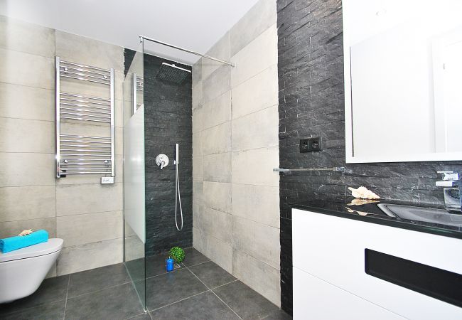 Villa Waikiki (Albufeira) Villa Waikiki (Albufeira)