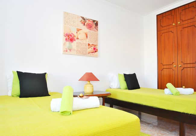 Villa Waikiki (Albufeira) Villa Waikiki (Albufeira)