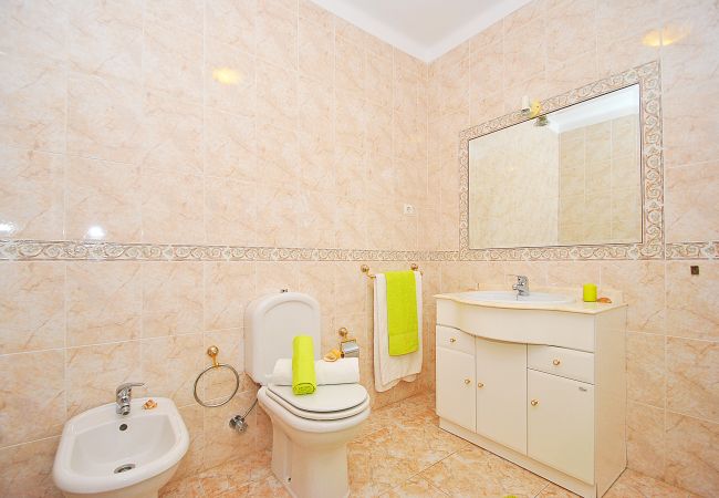 Villa Waikiki (Albufeira) Villa Waikiki (Albufeira)