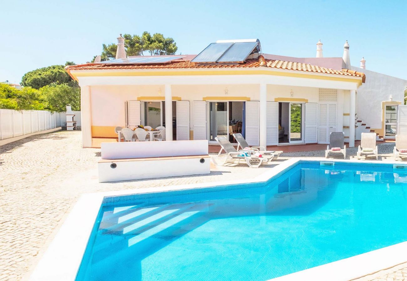 Villa em Albufeira - Villa Bermudas