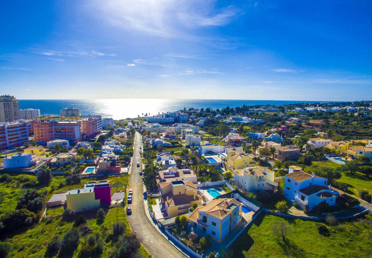 Villa em Armação de Pêra - Villa Bonita Brenda