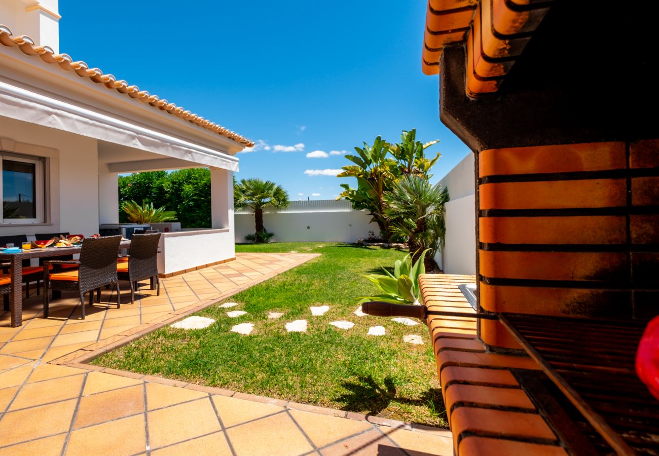 Villa in Albufeira - Villa Laguna