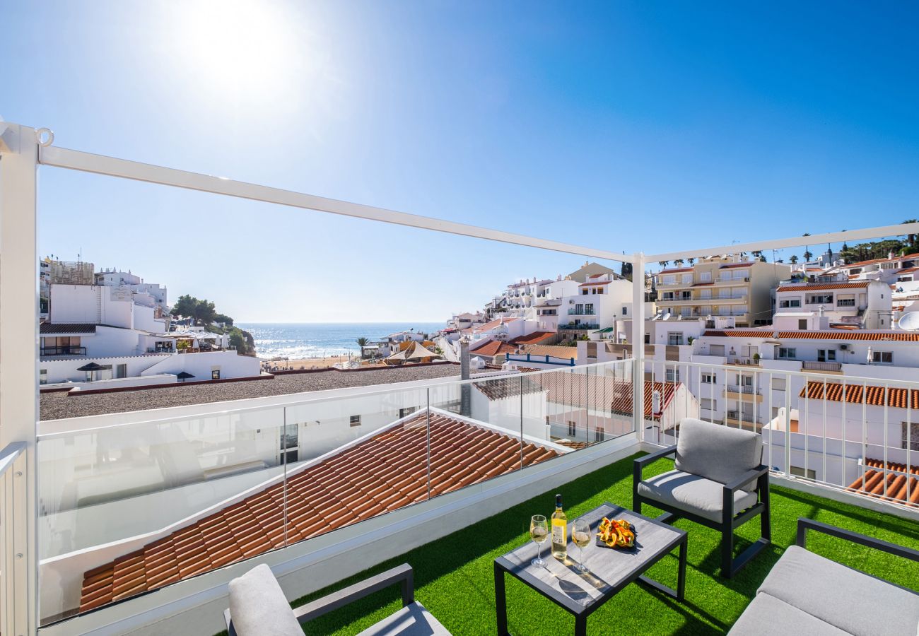 Apartment in Carvoeiro - Apartment Carvoeiro By The Sea 1