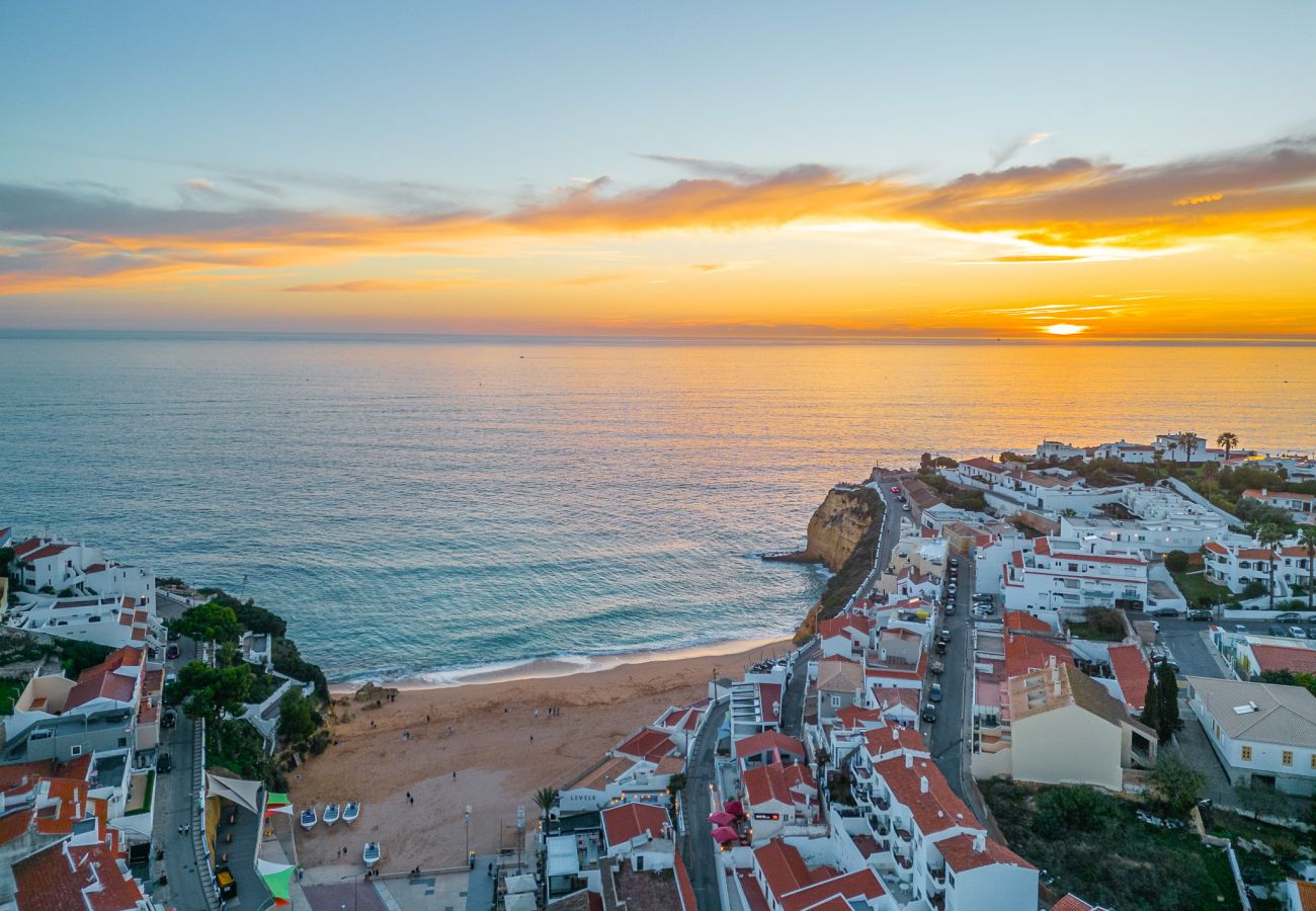 Apartment in Carvoeiro - Apartment Carvoeiro By The Sea 1