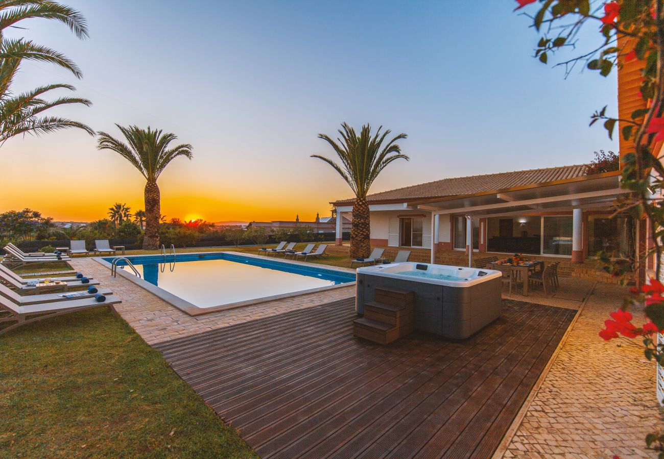 Villa in Albufeira - Villa Las Rosas